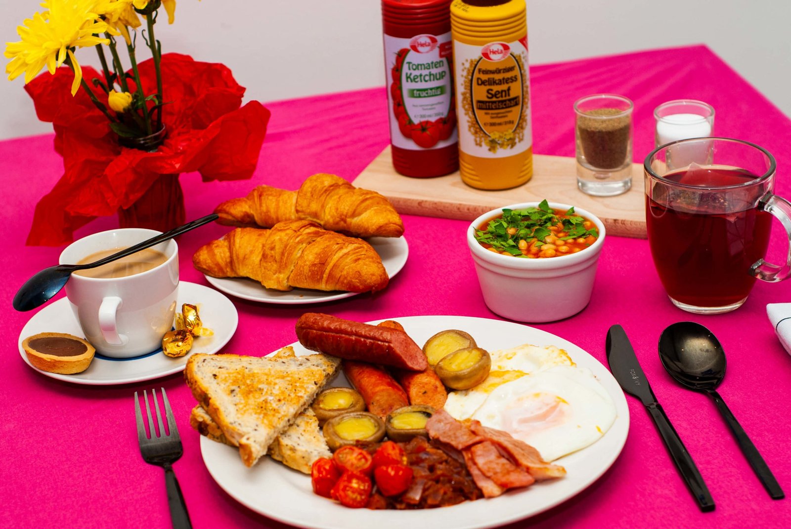 This UK Company Is Paying People Money To Eat Full English Breakfast